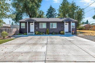 1017 Plum St, Medford, OR 97501