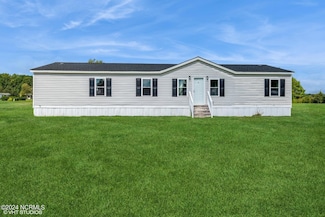 684 British Rd, Kinston, NC 28501