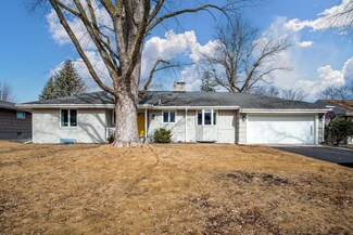5800 W 68th St, Edina, MN 55439