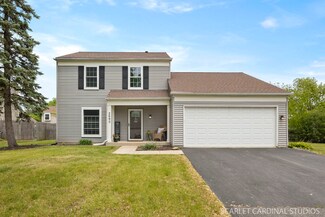 2690 Moss Ln, Aurora, IL 60504