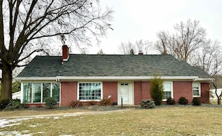 1224 W 6th St, Jasper, IN 47546