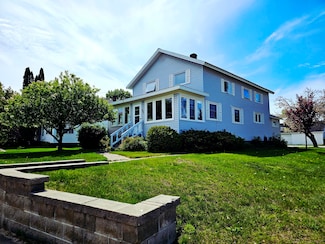 321 W Mcmillan Ave, Newberry, MI 49868
