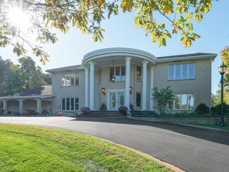 700 Valley Rd, Itasca, IL 60143