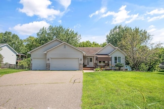 29579 Nathan Ave, Lindstrom, MN 55045