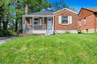8 Jendale Ct, Saint Louis, MO 63136