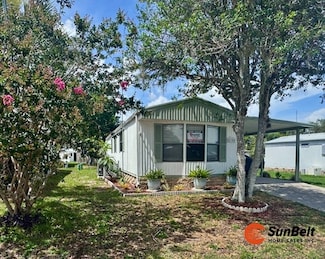 19 Lake Griffin Dr, Fruitland Park, FL 34731