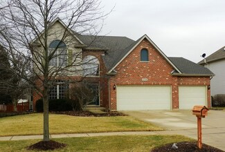 2708 Wait Rd, Naperville, IL 60564