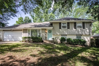 12508 Valley Brook Dr, Grandview, MO 64030