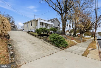 833 Eastern Ave, Fairmount Heights, MD 20743