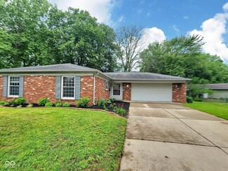 2741 Fairlawn Dr, Columbus, IN 47203