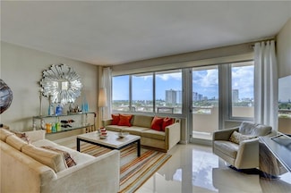 3233 NE 34th St Unit 811, Fort Lauderdale, FL 33308