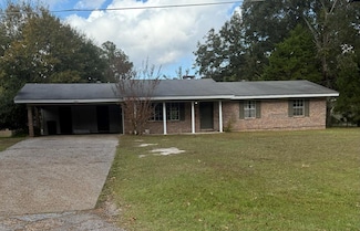 1305 Oakland St, Waynesboro, MS 39367