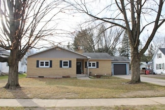 313 10th Ave, Antigo, WI 54409