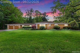 52851 Fairchild Rd, Chesterfield, MI 48051