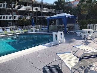 201 NE 14th Ave Unit 1C, Hallandale Beach, FL 33009