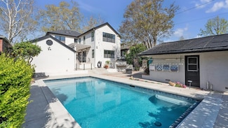1717 39th St, Sacramento, CA 95816