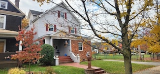 315 Fountain Ave, Ellwood City, PA 16117