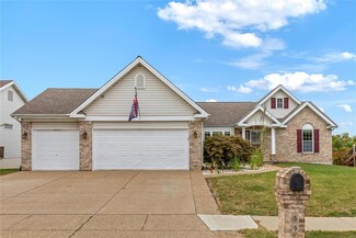 69 N Hillview Dr, Saint Peters, MO 63376