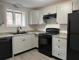 78 Dale St, Wilton, NH 03086
