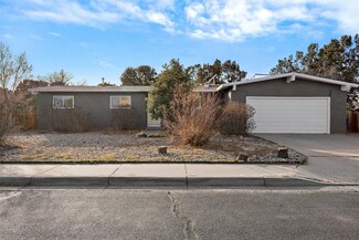 116 Yosemite Dr, Los Alamos, NM 87547