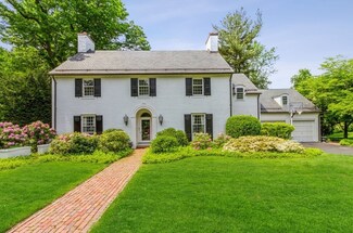 5 Monmouth Rd, Worcester, MA 01609