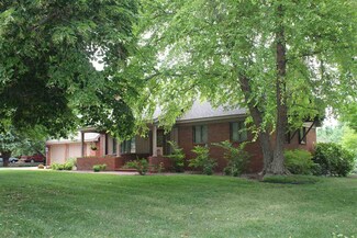 24 Parkview Rd, Hesston, KS 67062