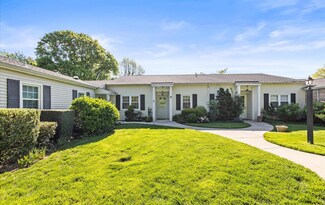 75 Harbor N, Amityville, NY 11701