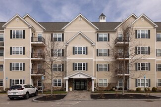 61 Acadia Ln Unit 404, Exeter, NH 03833