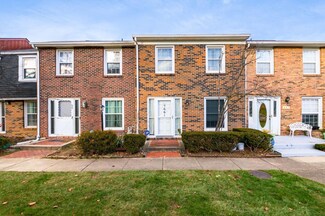 661 Dlyn St, Columbus, OH 43228
