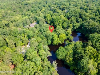 366 Paul Dr, Trenton, NC 28585