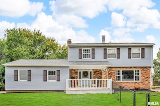 3044 Jersey Ridge Rd, Davenport, IA 52807