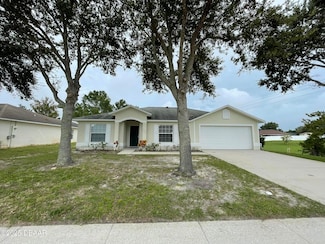 232 Fountain Lake Blvd, Daytona Beach, FL 32117