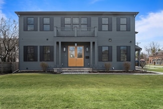 2143 Glen Oak Dr, Glenview, IL 60025