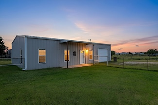 3300 Airport Rd, Tioga, TX 76271
