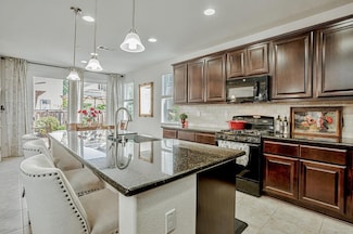 925 Willow Bridge Dr, Folsom, CA 95630