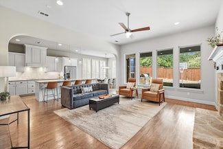 7104 Mitchell Ct, Argyle, TX 76226