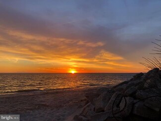 192 New Jersey Ave, Fortescue, NJ 08321