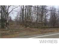 6743 Lake Shore Rd, Derby, NY 14047
