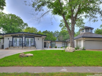 2611 Hopeton Dr, San Antonio, TX 78230