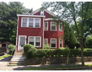 30 Hale St Unit 32, Newton Upper Falls, MA 02464