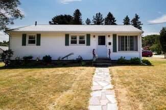 359 Kaufman Rd, Somerset, MA 02726