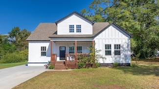 2403 31st St, Valley, AL 36854