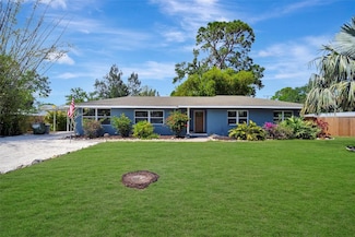 3902 11th Ave W, Bradenton, FL 34205