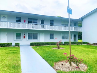 286 Coventry L, West Palm Beach, FL 33417
