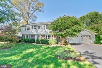 12908 Mount Royal Ln, Fairfax, VA 22033