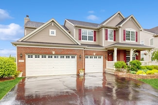 127 Charleston Ln, Gilberts, IL 60136