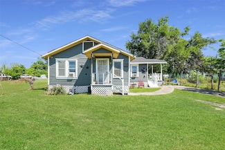 7013 Kittridge St, Houston, TX 77028