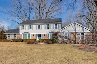 950 W Old Mill Rd, Lake Forest, IL 60045