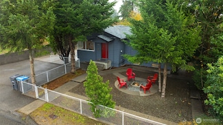 1518 N Wycoff Ave, Bremerton, WA 98312