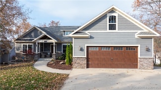 135 Windjammer Estates Dr, Lake Ozark, MO 65049